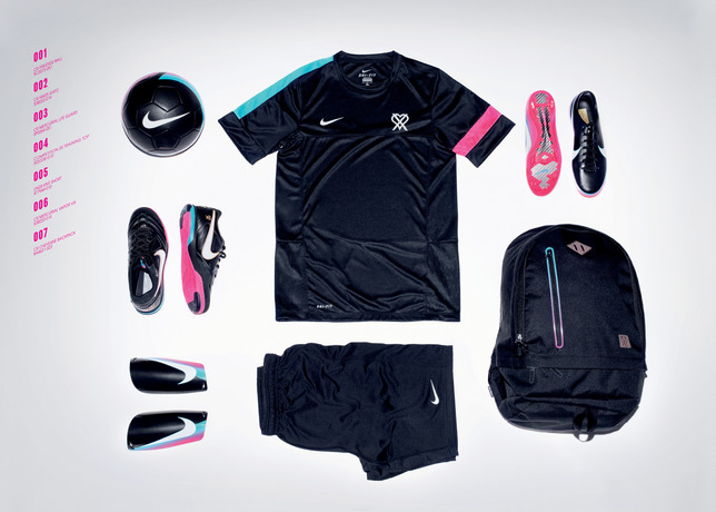 Nike_Soccer_CR7_Lookbook_11_large