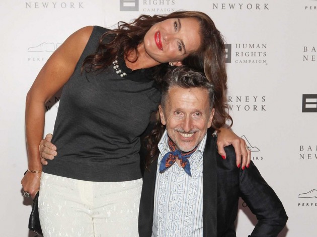 at-60-brooke-shields-is-over-a-foot-taller-than-simon-doonan-of-high-end-retailer-barneys