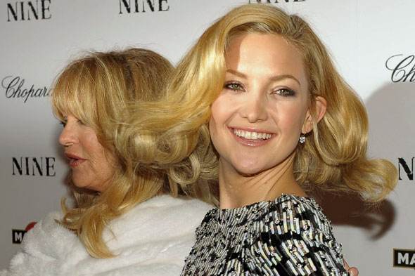 kate-hudson-goldie-hawn-blonde