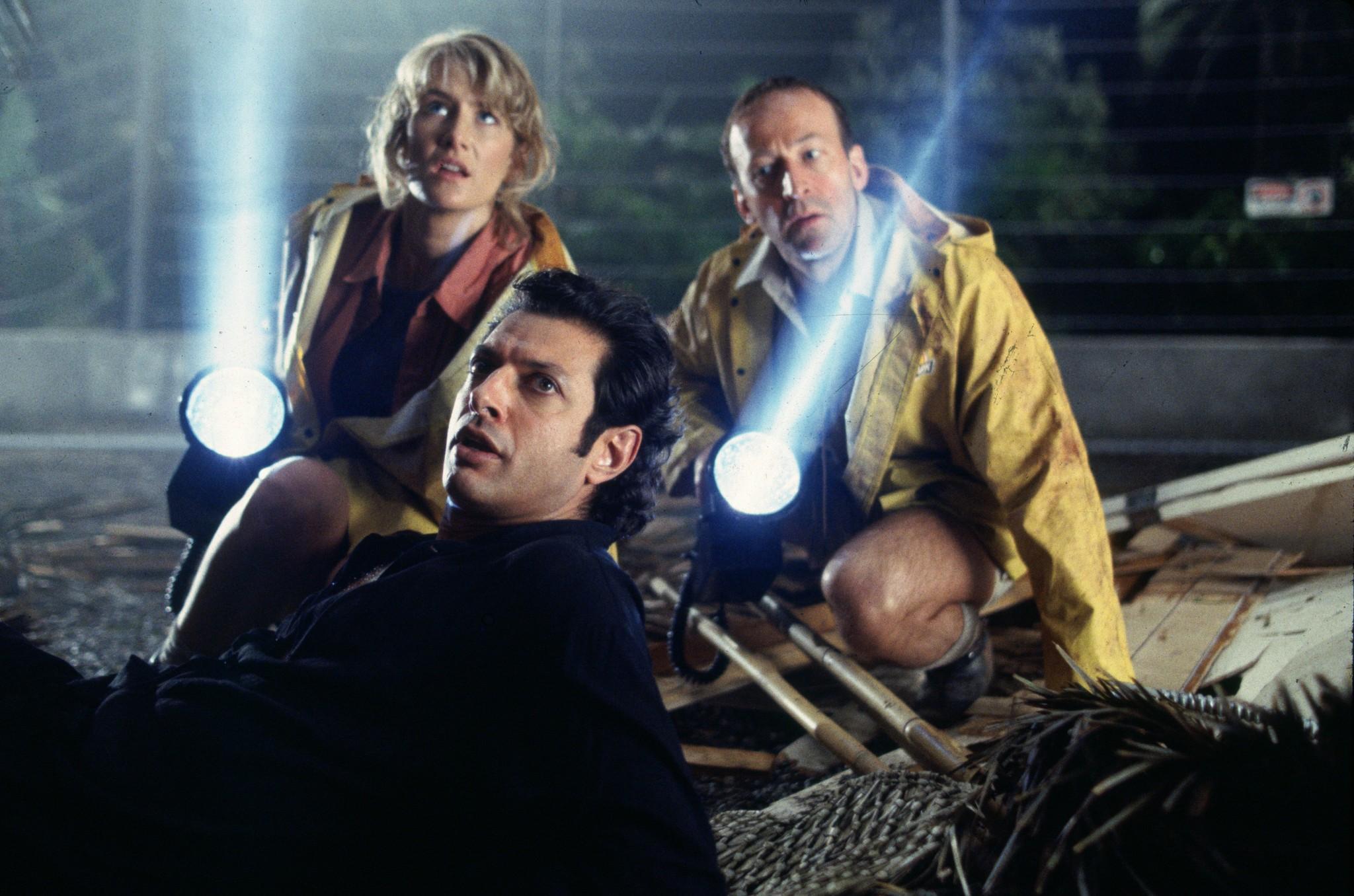 jeff-goldblum-bob-peck-laura-dern-jurassic-park