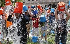 140811-boston-ice-bucket-challenge-1350_26906d39ac7ead702b45e5b7707b8dc6