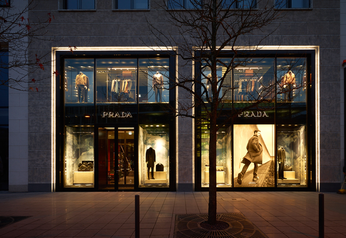 Prada-Frankfurt-Mens_ext-1