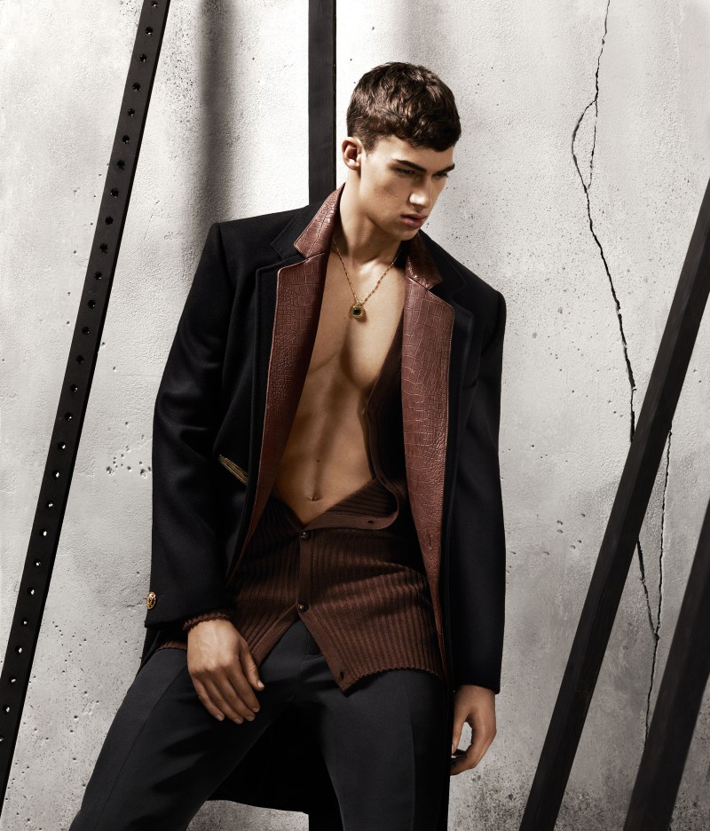 Full Versace Autumn/Winter 2015 CampaignEssential Homme Magazine