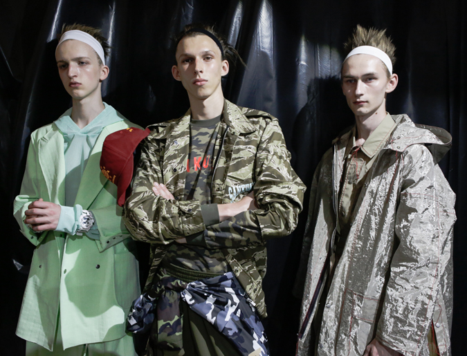 PFW: Backstage Sankuanz Spring/Summer 2018Essential Homme Magazine