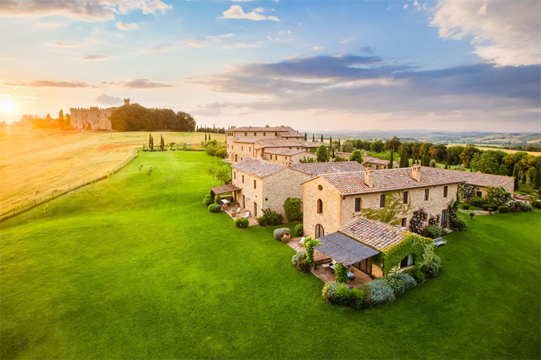 Airbnb Luxe in Tuscany 